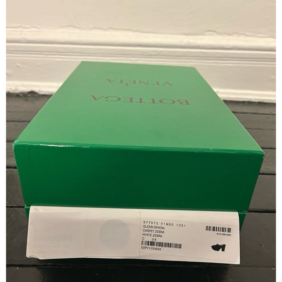 Bottega Veneta Women's White Black Carpet Zebra Mule Slide Sandal Shoes EU 38/8 - Picture 5 of 5